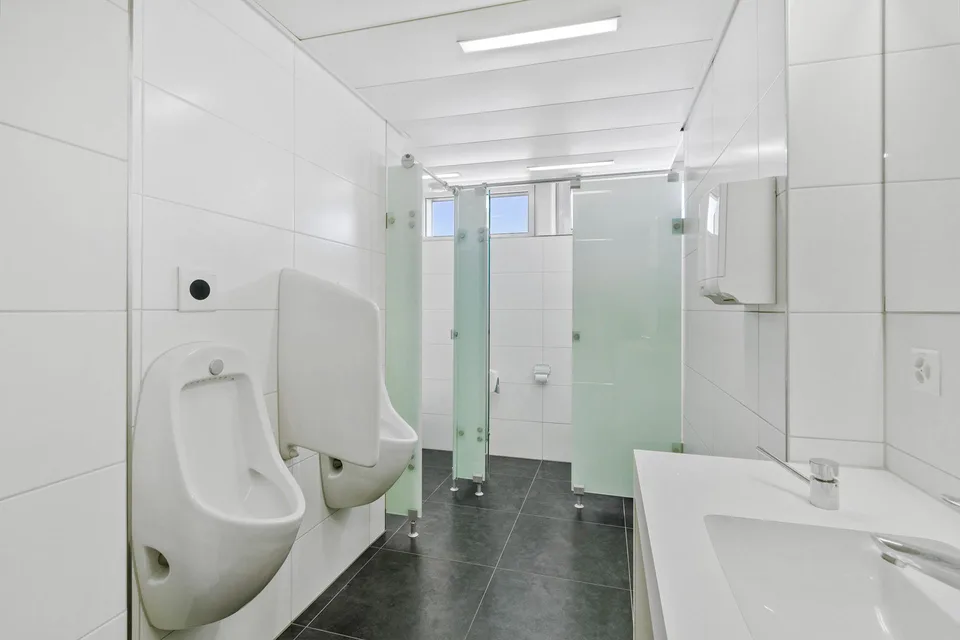Praktisches Kleinbüro am Bahnhof Glattbrugg – photo 9 sur 13