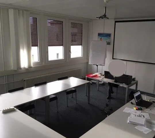 Chemin de Chantemerle 15 - 2e et 3e étage - surfaces bureaux avec k...