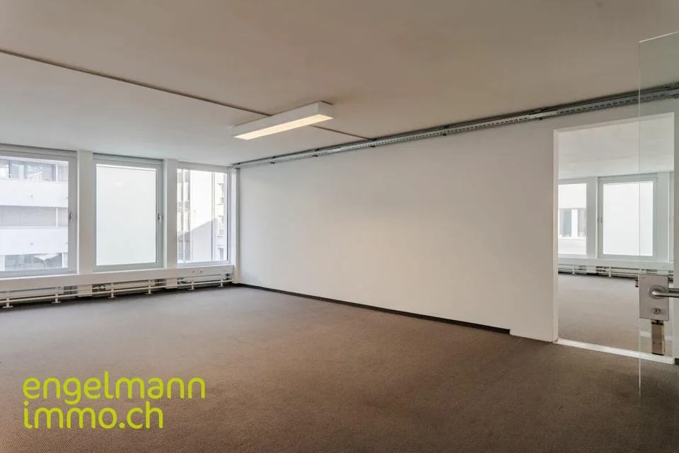 Zentrale Büroflächen von 62 m2 bis zu 282 m2 / Bureaux au centre-vi...
