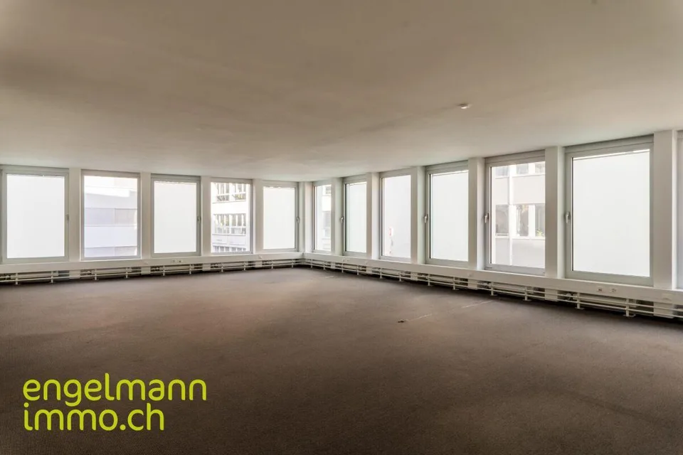Zentrale Büroflächen von 62 m2 bis zu 282 m2 / Bureaux au centre-vi...
