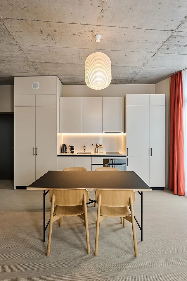 Suite 1-bedroom apartment furnished