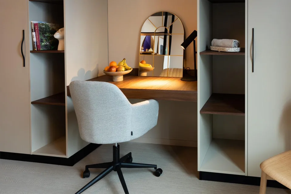 Spacy 1-bedroom apartment furnished – photo 7 of 15