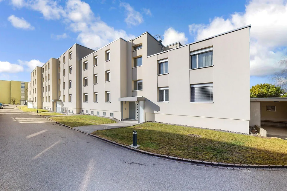 Einstellplätze zu vermieten