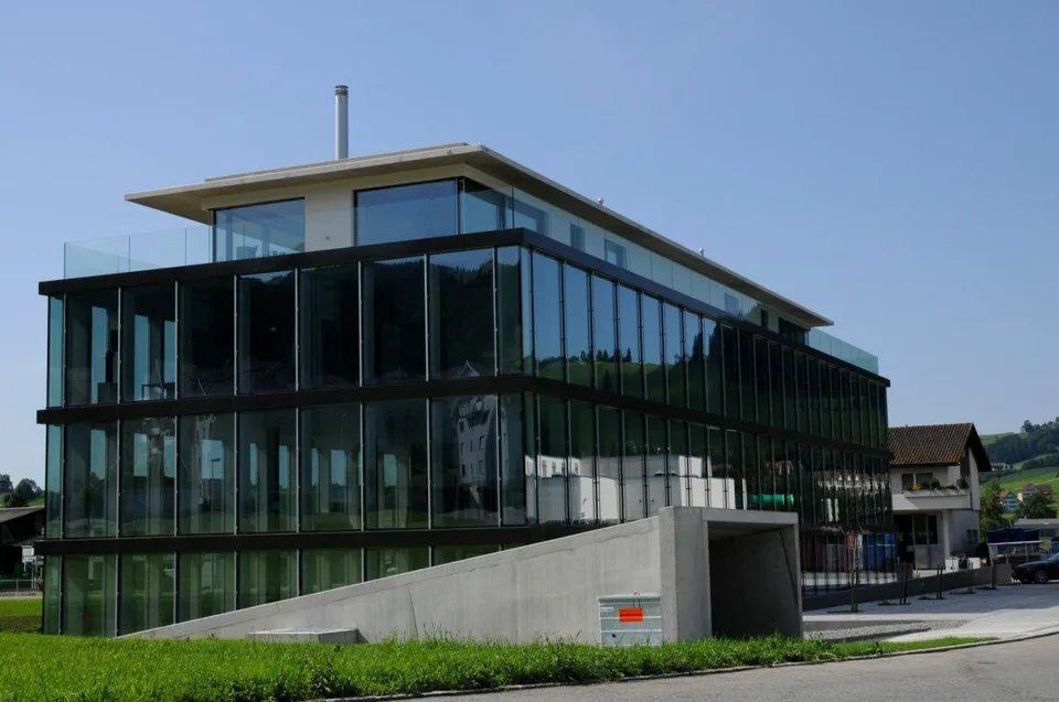 KLEIN, ABER FEIN... Top-modernes, gekühltes Büro für Ihren nachhalt... – foto 6 di 10