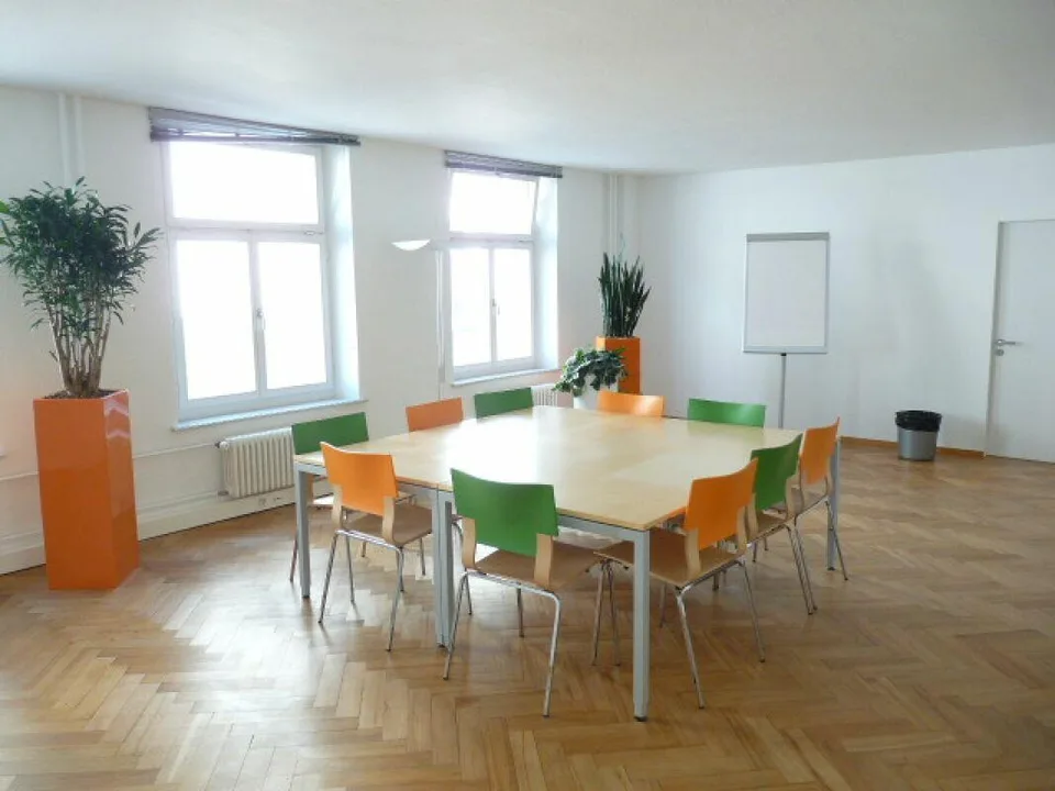 Attraktive Büroräume bis 200 m2 zu vermieten