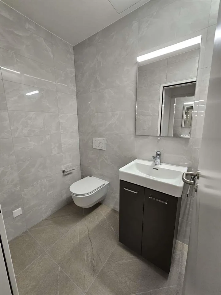 Lugano centro, affitto ufficio 4.5 loc di 120 mq – Foto 10 von 13