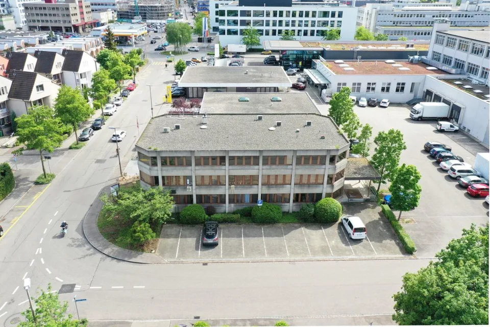 Helle und attraktive Büroräume für Ihr neues Geschäftsdomizil