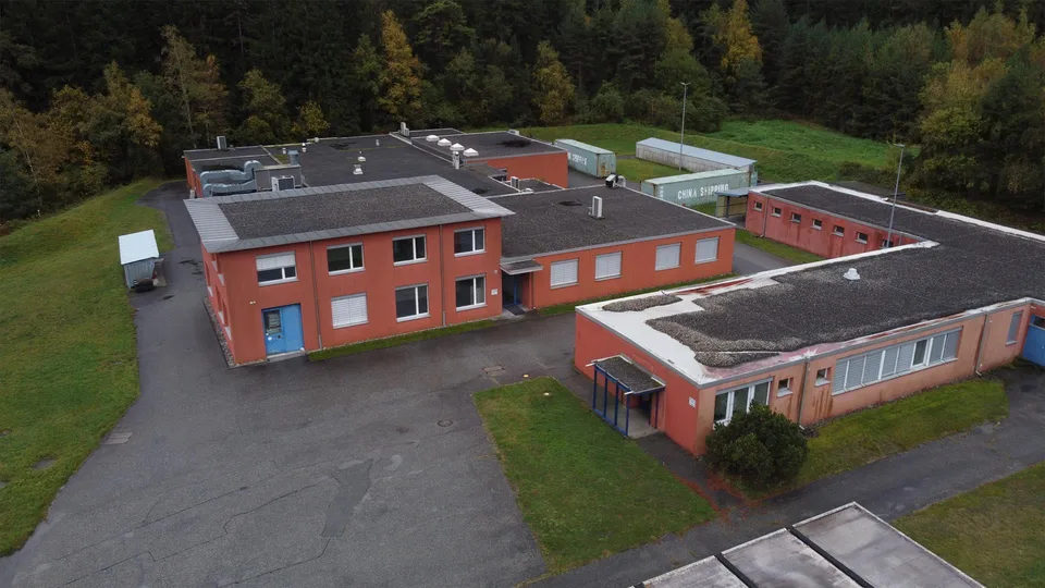 Bis zu 1'600 m2 Produktions- und Lagerräumlichkeiten in Domat/Ems – Foto 11 von 11