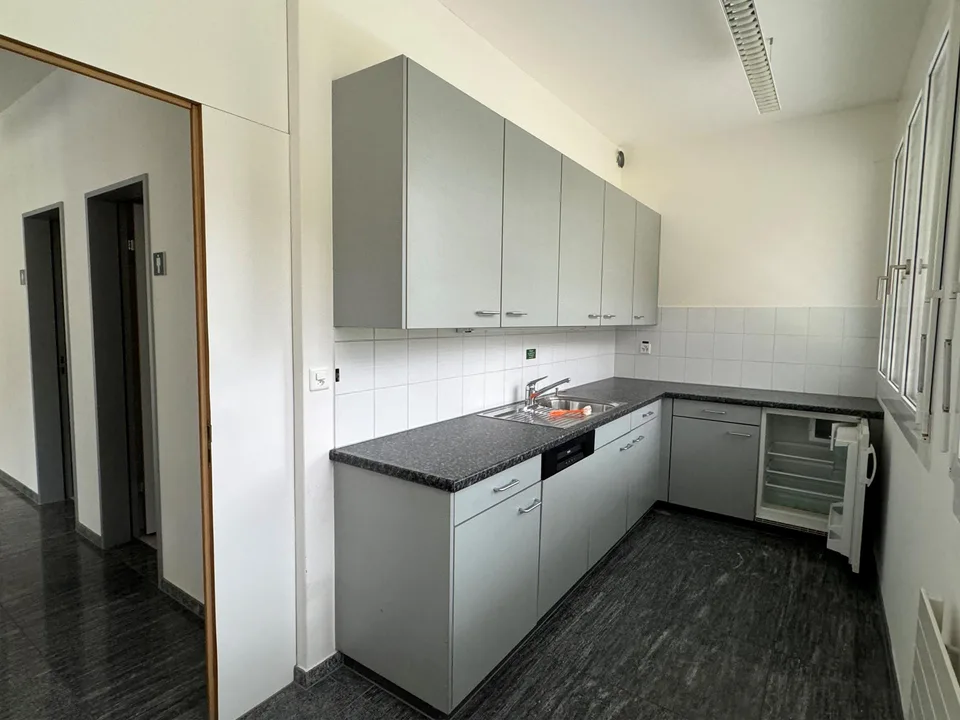 Bis zu 660 m2 Büroräumlichkeiten in Domat/Ems – Foto 9 von 13