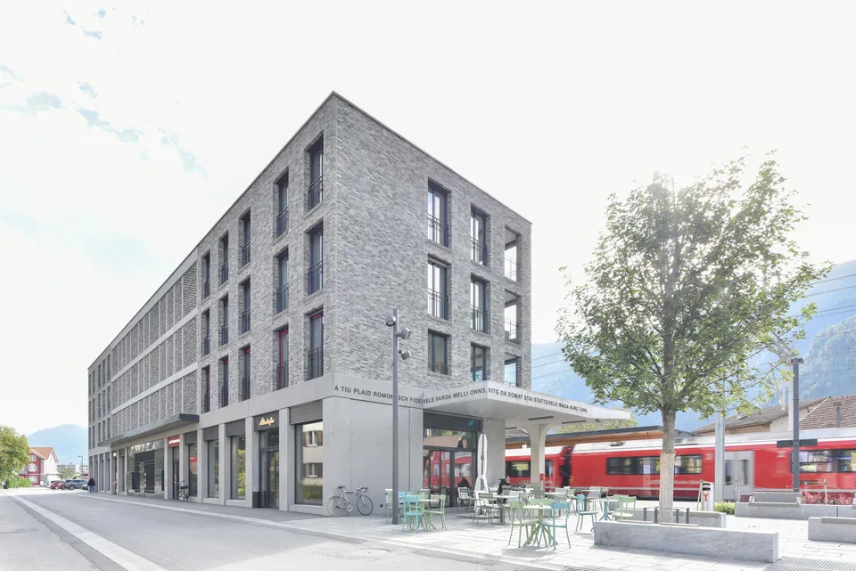 Bahnhofplatz Domat/Ems | Gewerbefläche im EG (K004)