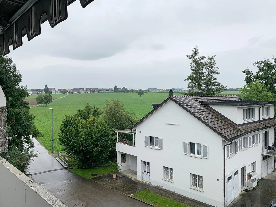 mehrere freie Abstellplätze