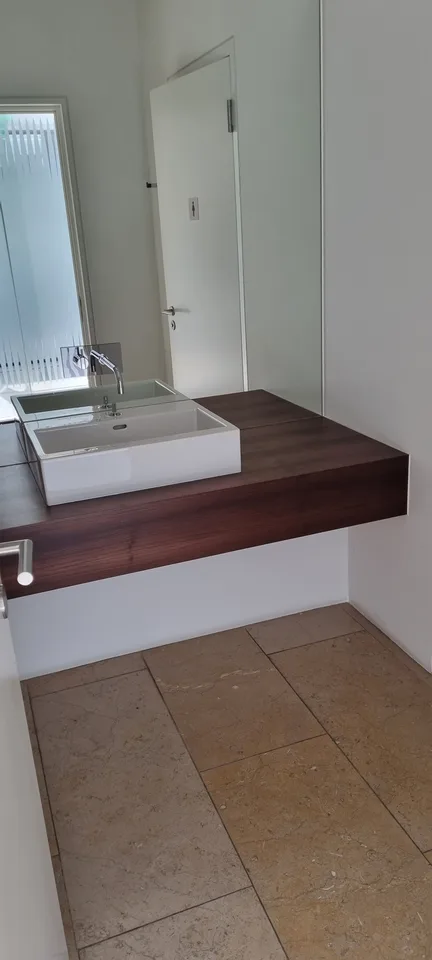 377 m² Gewerbefläche – ideal für Praxis, Kita oder Bildung