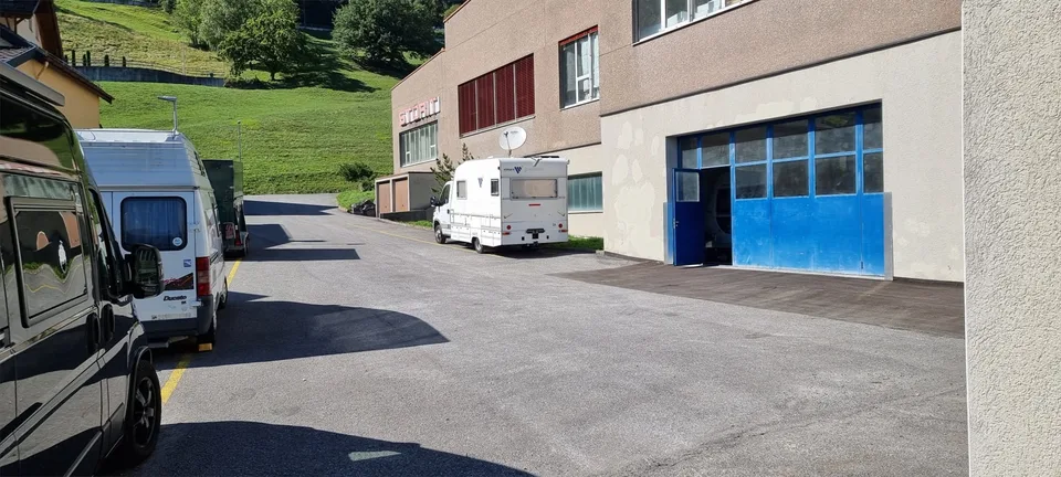 Aussenparkplätze für Wohnmobil, Caravan, PKW - gut erreichbar