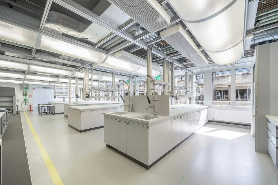 Erstklassige Labore mit BSL1 und BSL2 Standard im Horgen Labs Campus – Foto 8 von 11