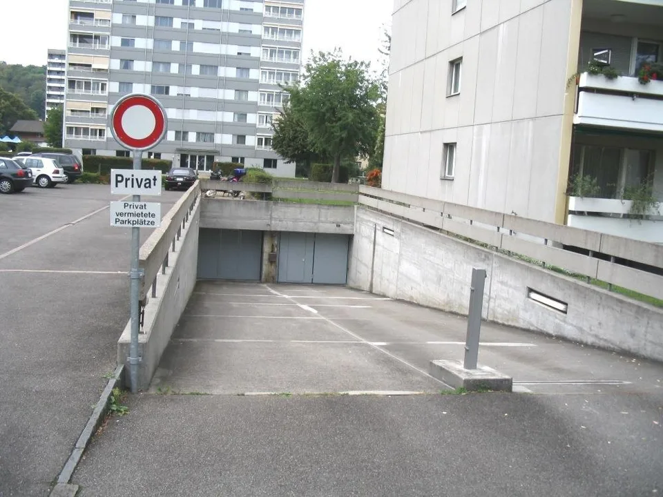 Motorradeinstellplatz zu vermieten