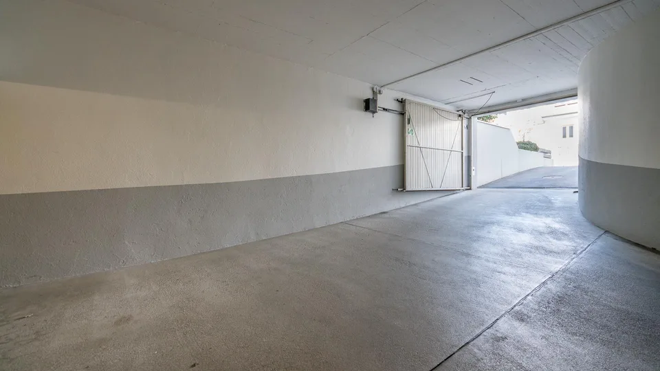 Motorradplatz zu vermieten