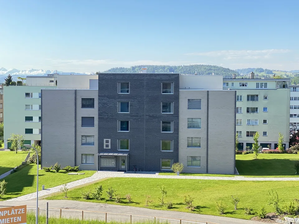Ideal zu jeder Jahreszeit! Freie Tiefgaragenplätze!