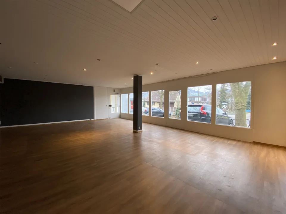 Vielseitige Gewerbefläche in Füllinsdorf