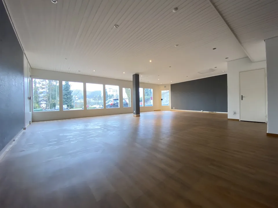 Vielseitige Gewerbefläche in Füllinsdorf