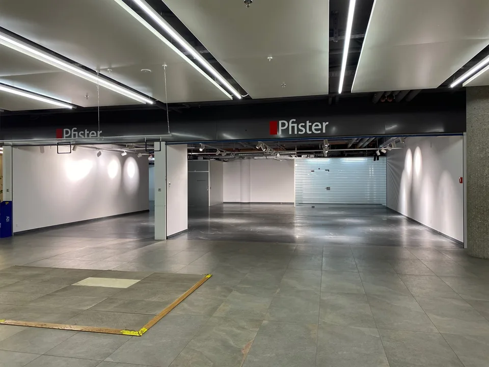 Top Verkaufsfläche 155 m2 mit 47 m2 Lager