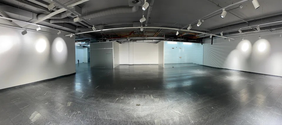 Top Verkaufsfläche 155 m2 mit 47 m2 Lager