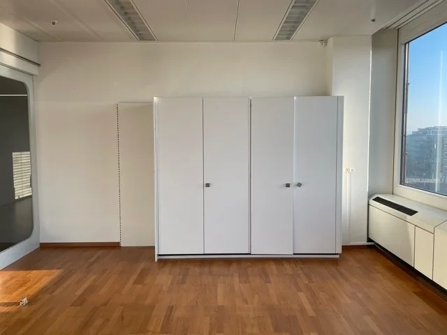 Repräsentativer Raum im TMC zu vermieten Nr. 560, mit schöner Aussicht – foto 6 di 9