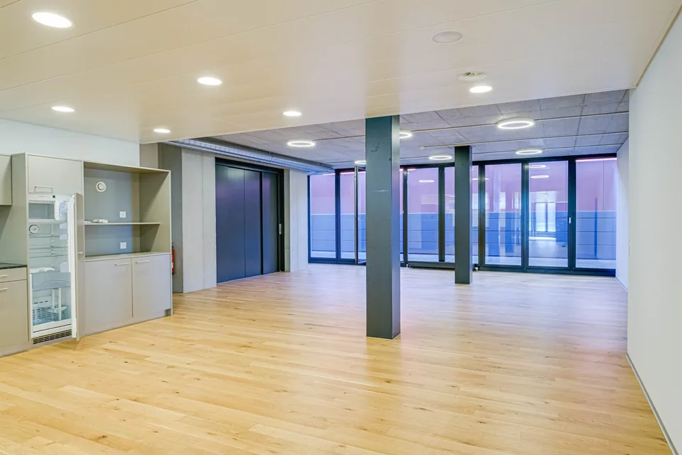 Hochwertig ausgebaute, helle Büroräume an TOP Lage – foto 13 di 30