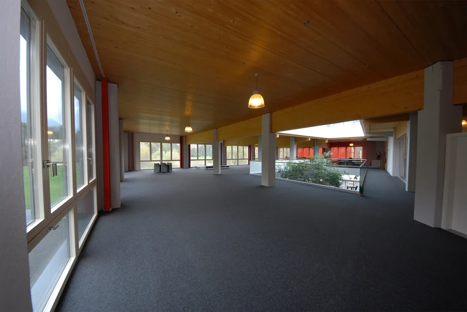 Lichtdurchflutete Büroflächen ab 40 m2 in modernem Gewerbehaus