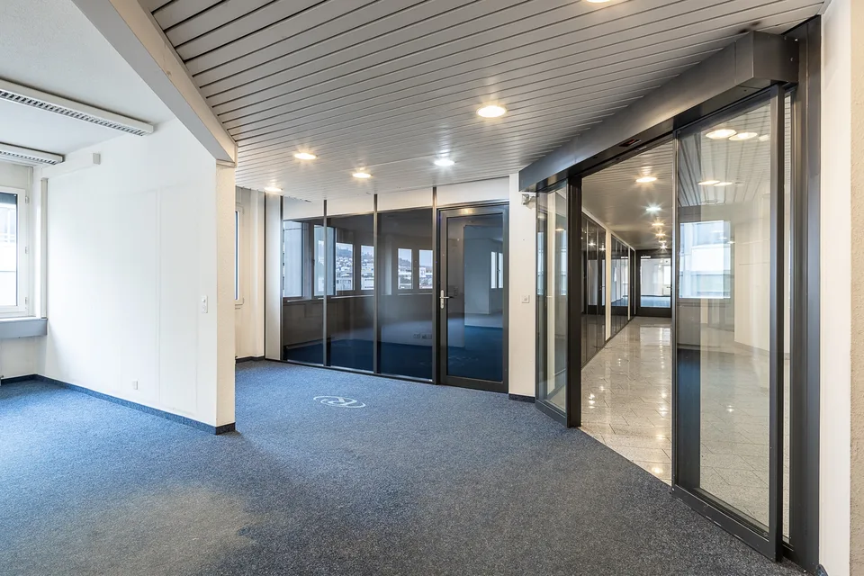 Büro mit Werkstatt mitten in Luzern Süd