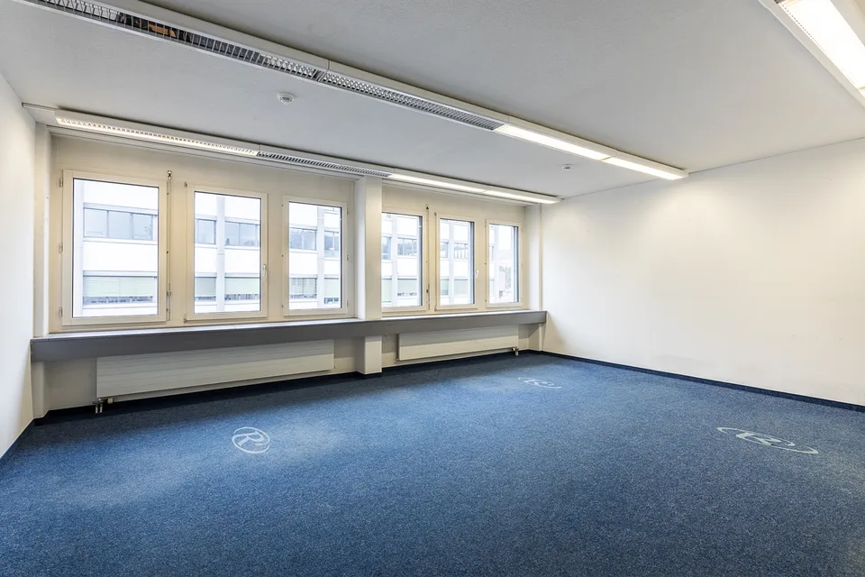 Büro mit Werkstatt mitten in Luzern Süd