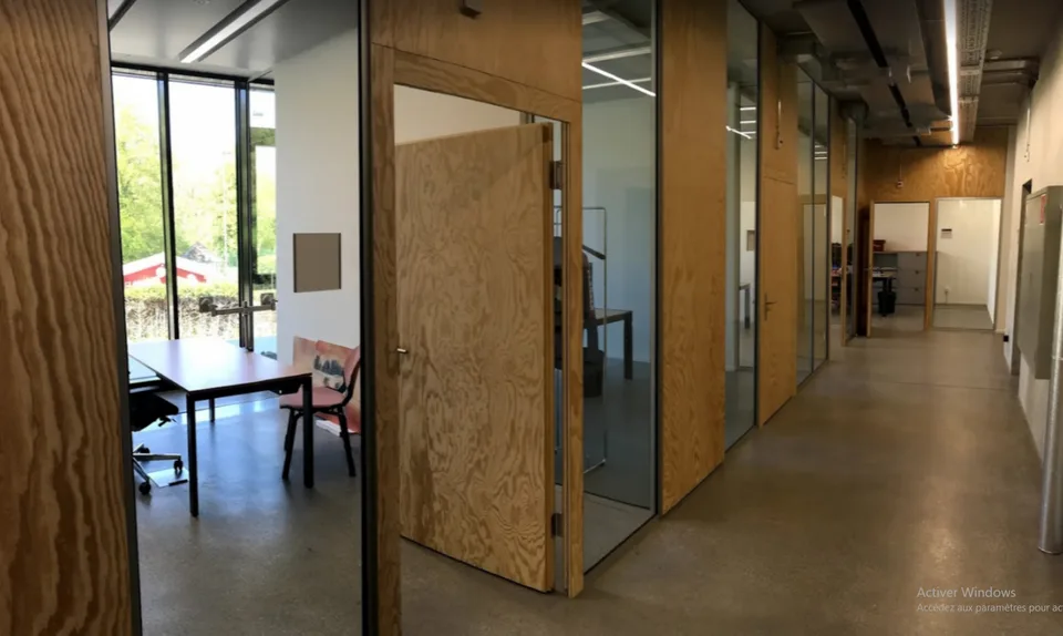 Immeuble moderne - 250 m2 à louer