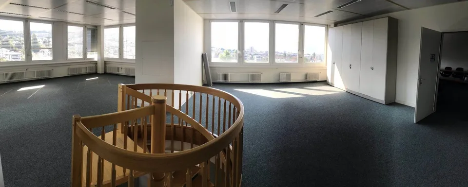 Vos bureaux à Renens de 250 m2 étage élevé