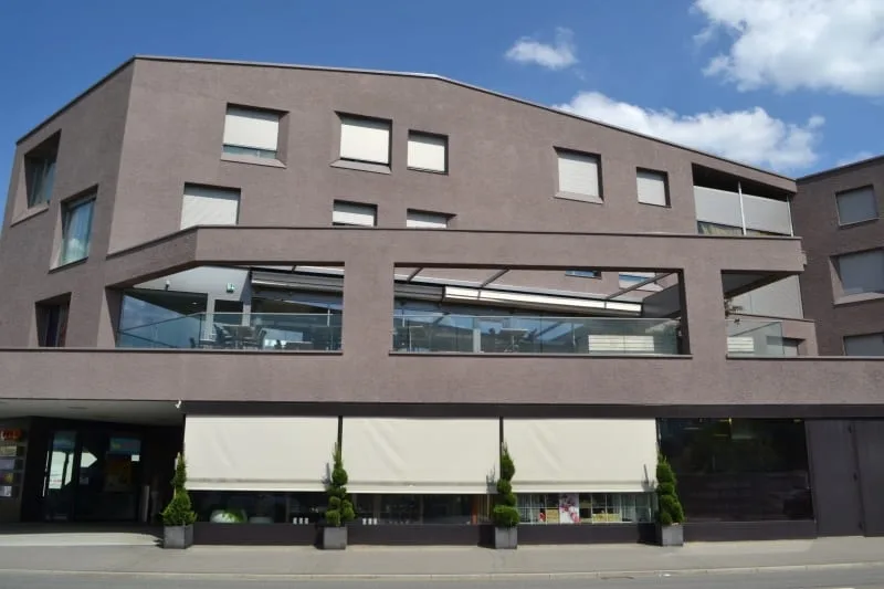 Einstellhallenplätze im Zentrum von Sins