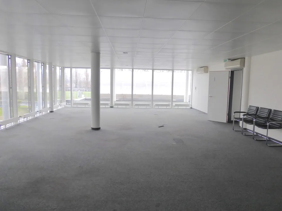 Bureaux de 140 m2 et 174 m2 à louer