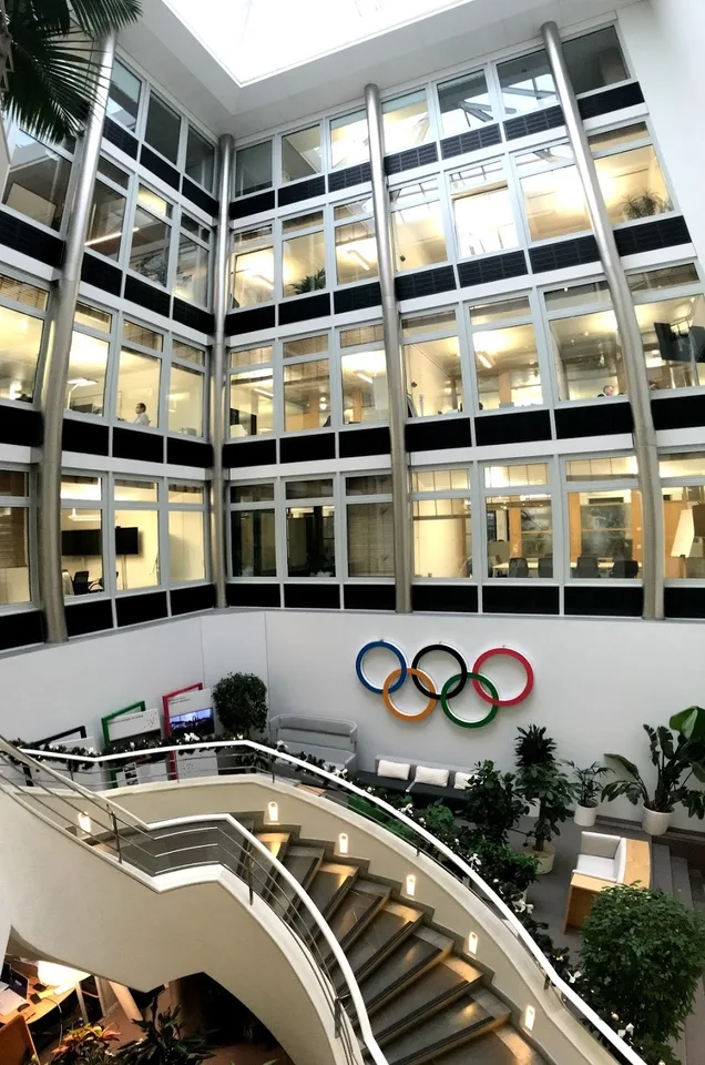 COPIE - Superbe immeuble indépendant à louer 5000 m2