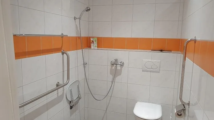 STUDIO IN WAHLENDORF (BE), MÖBLIERT, TEMPORÄR