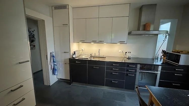 5½ ZIMMER-HAUS IN ITTIGEN (BE), MÖBLIERT, TEMPORÄR