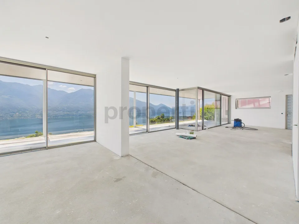 Moderno 4.5 locali appartamento con ampio balcone, Brione sopra Min...