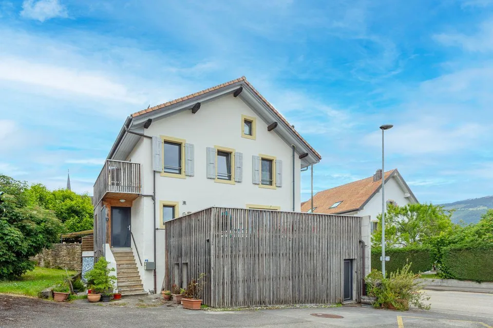 Maison pleine de charme au coeur de Suscévaz
