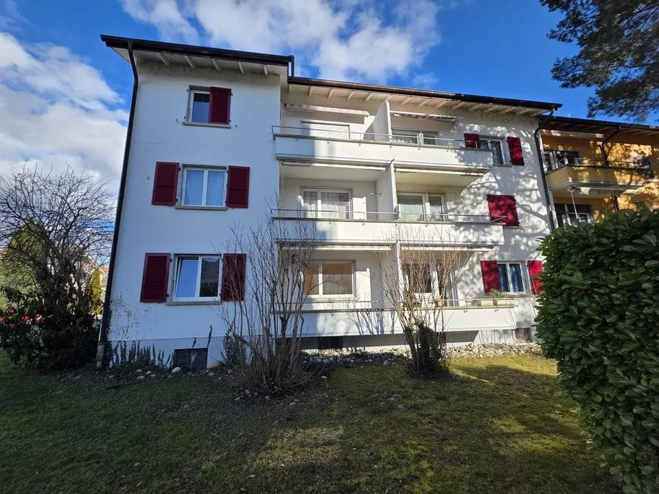 Attraktive 3.5-Zimmerwohnung im Hochparterre zu vermieten