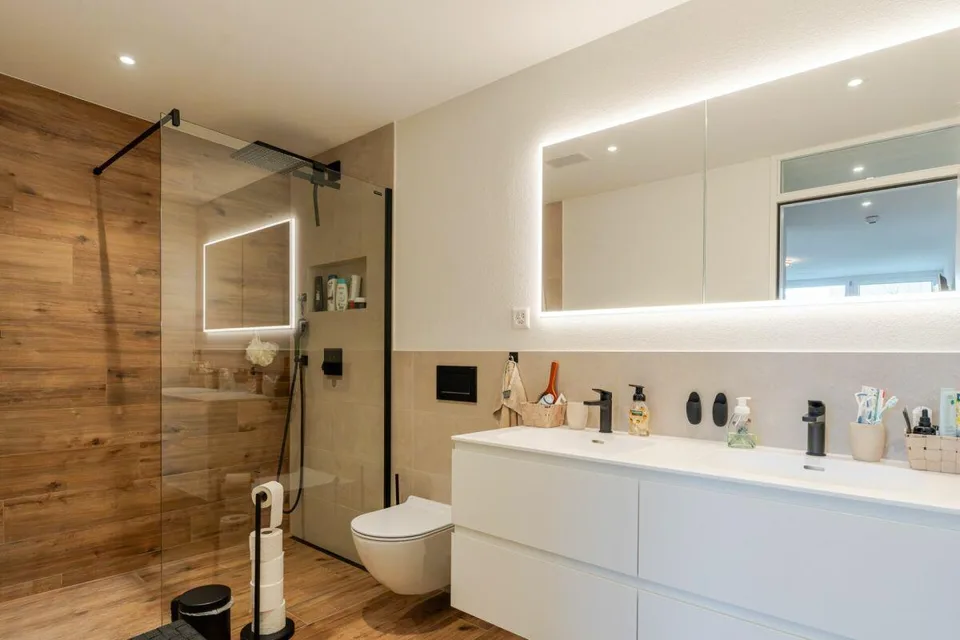Appartamento giardino di 5,5 locali a nuovo valore con vista magnifica e 2 EHP