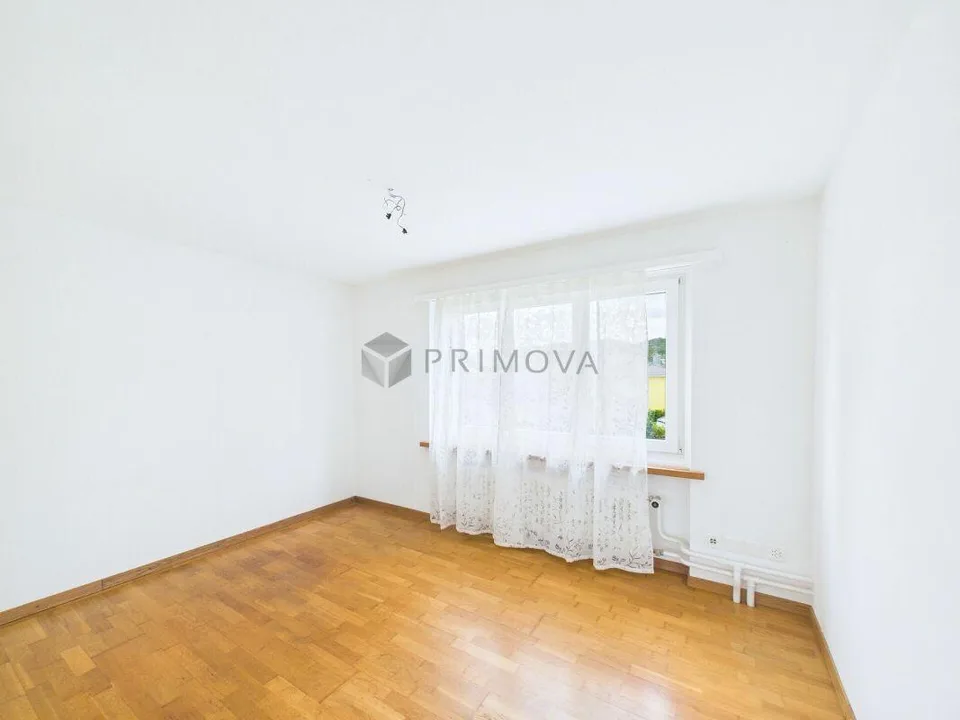 Realizza il tuo sogno di abitare a lungo atteso - Casa unifamiliare con grande giardino e buona connessione autostradale cerca un nuovo proprietario