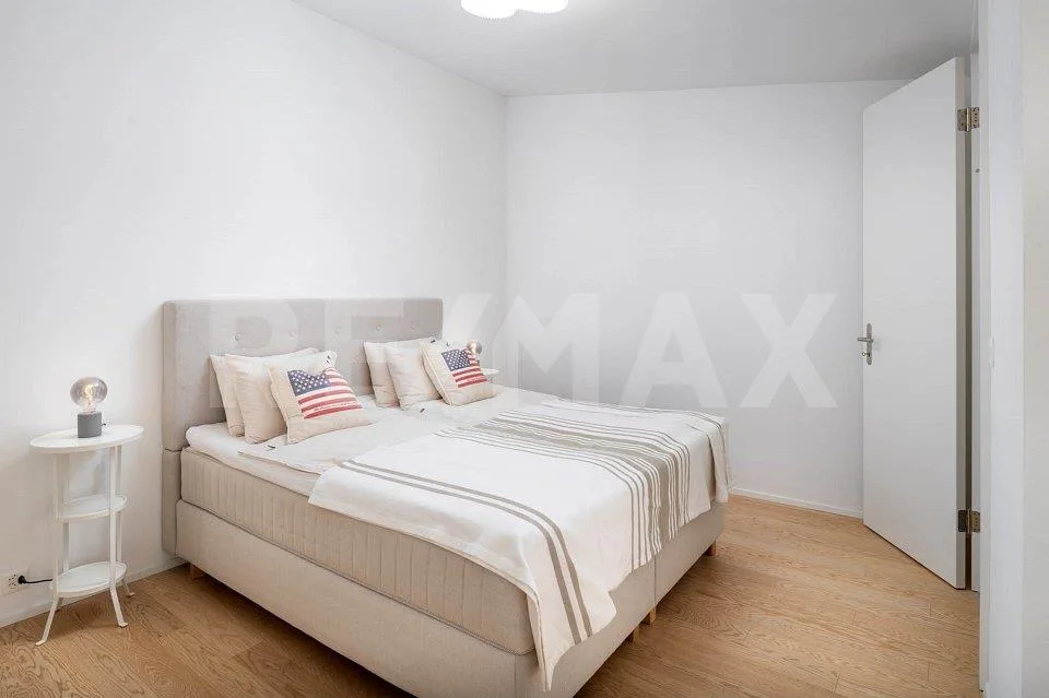 Exklusive 3.5-Zimmer-Attikawohnung mit grosser Terrasse und traumha...