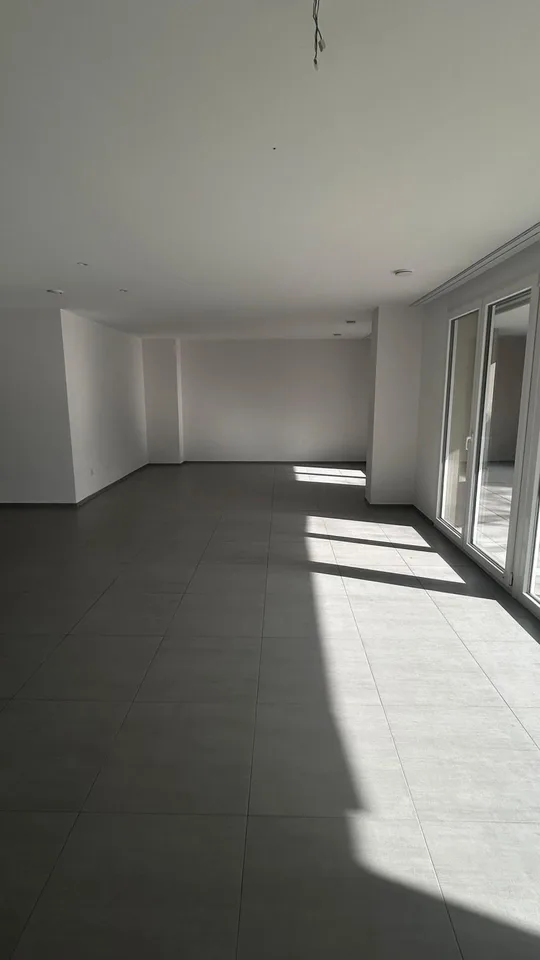 Helle 4.5-Zimmer-Parterrewohnung mit sonniger Terrasse