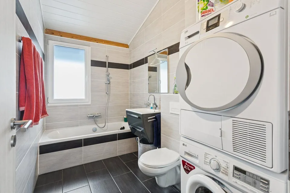 Charmanter 4,5-Zimmer-Dachboden-Wohnung in Ursy – Foto 7 von 12