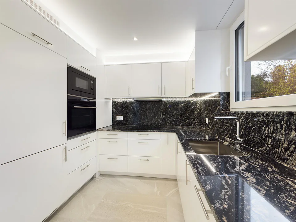 Appartamento moderno di 4,5 stanze a Ottenbach con funzione smart home