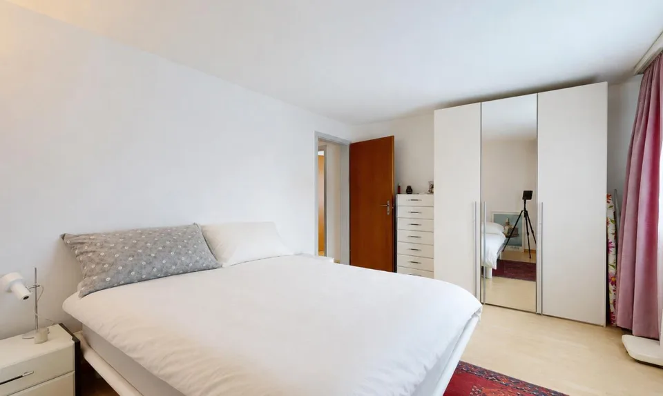 Appartamento di 3.5 locali ben tenuto con camino e balcone