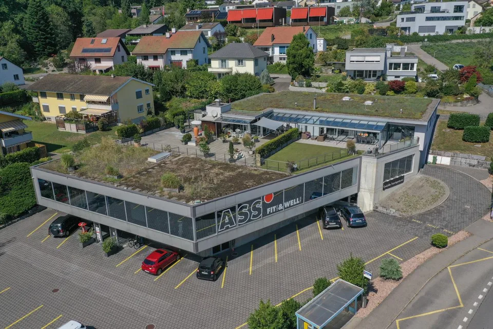 Prominenter Wohn- und Gewerbekomplex an TOP Lage