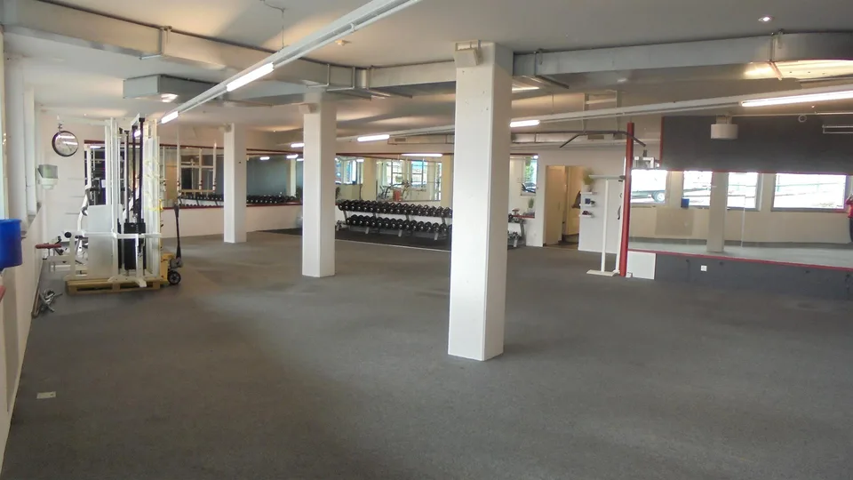 Prominenter Wohn- und Gewerbekomplex an TOP Lage
