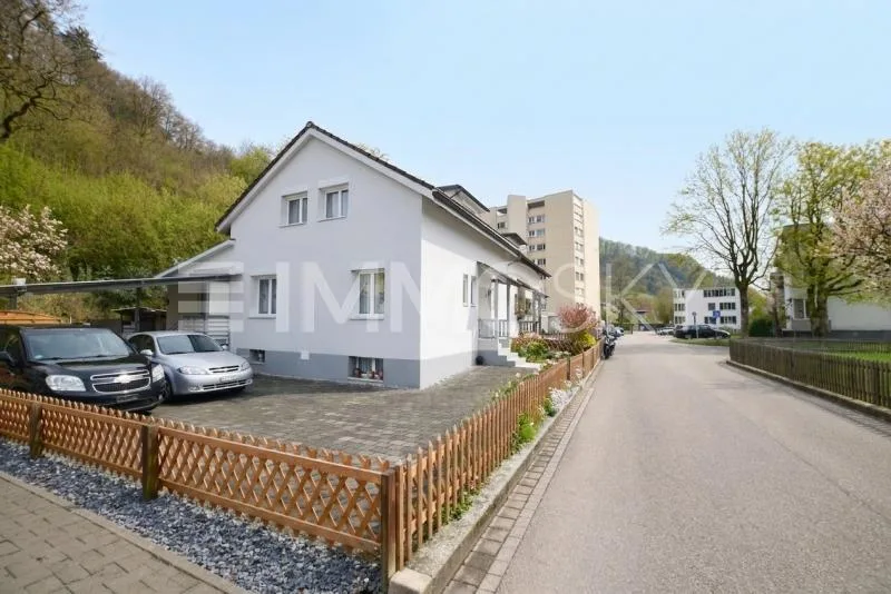 Familienglück mit Privatsphäre und grosszügigem Aussenbereich